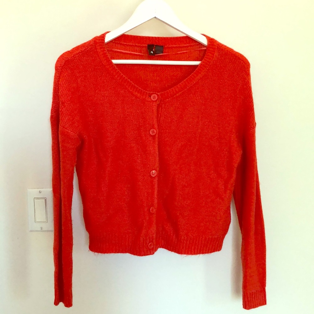 Gorgeous Coral Sweater✨2 for $10✨
